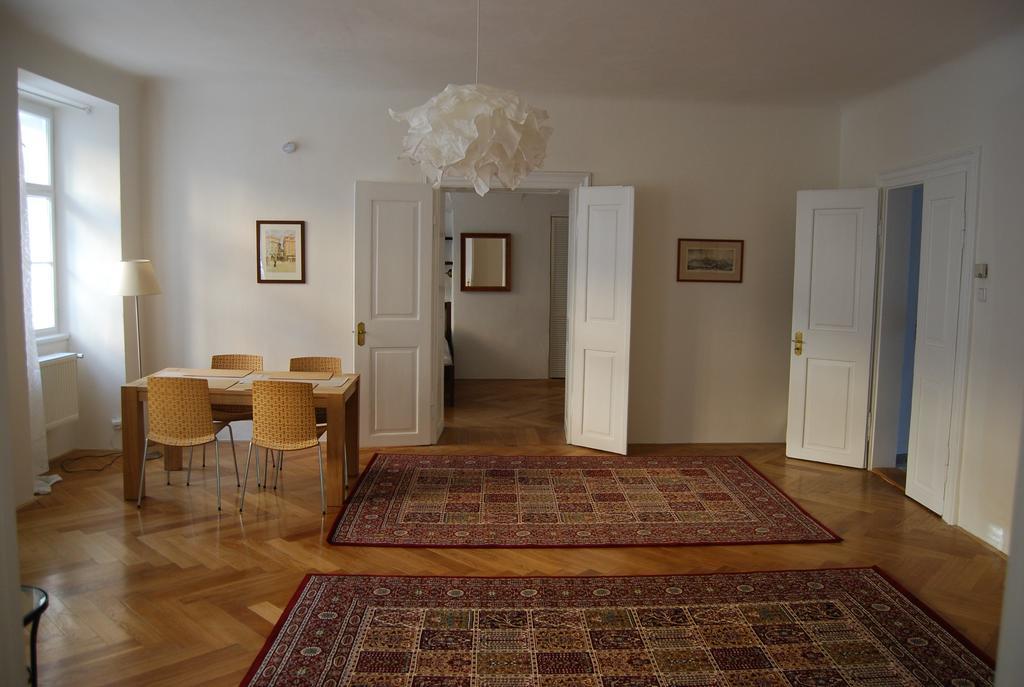 Trziste Apartamento